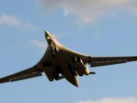 Cú tăng tốc kinh hoàng của Tu-160 khiến F-35 'hít khói' bị xác định là không có thật