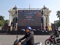 Màn hình LED khổng lồ dựng khắp nơi cổ vũ tuyển U22 Việt Nam