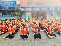 Học sinh 'tiếp lửa' cho U22 Việt Nam trước giờ G