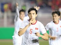 Thắng đậm U22 Indonesia, U22 Việt Nam giành HCV bóng đá SEA Games