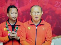 Toàn cảnh cuộc gặp mặt của Thủ tướng với đội tuyển bóng đá nam và nữ vô địch SEA Games