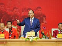 Toàn cảnh cuộc gặp mặt của Thủ tướng với đội tuyển bóng đá nam và nữ vô địch SEA Games