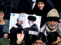 Tên lửa Iran ào ạt tấn công căn cứ nhưng lại né gây tổn thất lính Mỹ
