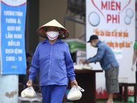 Chùm ảnh: Khai trương 'Cây ATM gạo - Nghĩa tình Gia Lâm'