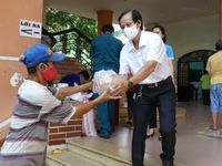 Thêm một máy 'ATM gạo' được lắp đặt tại quận Tân Bình