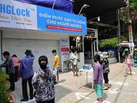 Ông chủ 'ATM gạo' nhận sai, xin lỗi cô gái áo đen vào nhận gạo bị từ chối