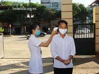 Học sinh các cấp học trong tỉnh trở lại trường sau thời gian nghỉ phòng, chống dịch COVID-19