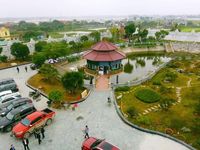 Chiêm ngưỡng lâu đài mạ vàng gây choáng của đại gia Ninh Bình