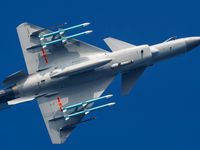 Gạ bán tiêm kích J-10, Trung Quốc 'mượn' tay Pakistan chống lại Ấn Độ?
