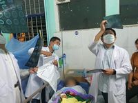 Bệnh viện Chợ Rẫy đến Kon Tum hỗ trợ chuyên môn về bệnh bạch hầu