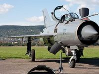 Ảnh hiếm về tiêm lích MiG-21 gốc Liên Xô 'độ' theo kiểu máy bay Mỹ