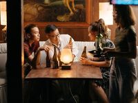 Lộ hình ảnh một thành viên của Da LAB bất ngờ ăn cú tát lật cả mặt từ Miu Lê, chuyện gì đã xảy ra?