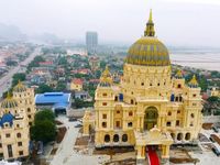 Ngắm cung điện nghìn tỷ của đại gia Ninh Bình, long lanh như cổ tích