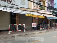TPHCM phong tỏa, cách ly thêm nhiều căn nhà vì có người nghi mắc COVID-19