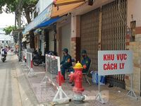 TPHCM phong tỏa, cách ly thêm nhiều căn nhà vì có người nghi mắc COVID-19