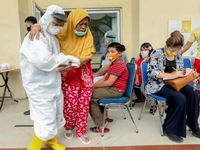 COVID-19 hết 30/8 tại ASEAN: Philippines trên 3.500 người chết, Thái Lan thử vaccine từ cây thuốc lá