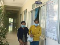 Khám mắt miễn phí cho 183 người cao tuổi huyện Khánh Vĩnh