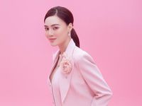 Ninh Dương Lan Ngọc khoe nhan sắc ngọt ngào