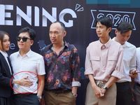 Nhã Phương nhận ý kiến trái chiều khi khoe vòng eo nhỏ đến ngỡ ngàng