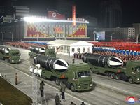Ông Kim Jong Un có thể tặng Mỹ 'món quà bất ngờ'