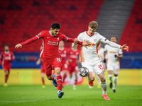 Salah, Mane đưa Liverpool vào tứ kết Champions League