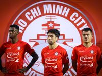 Lee Nguyễn bị chế nhạo