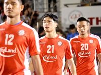 CLB TP.HCM dùng tiền mua đẳng cấp và hai nửa sáng tối của derby Sài Gòn