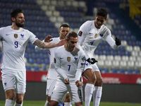 Griezmann lóe sáng, Pháp đánh gục Bosnia