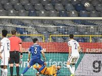 Griezmann lóe sáng, Pháp đánh gục Bosnia