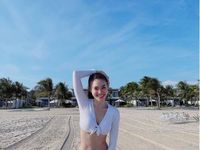 Tuyển tập bikini hack dáng cực cao tay của Ninh Dương Lan Ngọc, fan tha hồ 'no mắt'