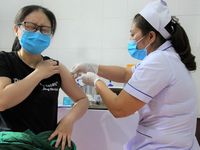 Đắk Lắk, Lâm Đồng bắt đầu tiêm vắc-xin ngừa COVID-19