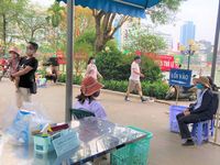 Hà Nội: Người dân chủ quan không đeo khẩu trang tại công viên