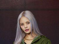TOP 10 sao nữ Thái Lan có nhiều người theo dõi hơn trên Instagram trong tháng 4: Lisa vẫn là đỉnh nhất!