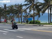 Đà Nẵng: Phớt lờ cảnh báo, nhiều người đi chợ, ra đường không đeo khẩu trang