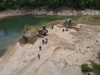 Tìm thấy nhiều vật dụng cá nhân của các nạn nhân tại Thủy điện Rào Trăng 3