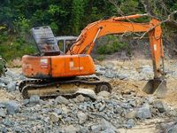 Chủ tịch UBND tỉnh Thừa Thiên Huế thị sát công tác tìm kiếm nạn nhân mất tích tại Rào Trăng 3