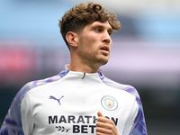 Man City đáng sợ như thế nào khi có cả Messi lẫn Harry Kane