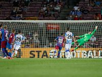 Braithwaite tỏa sáng trong trận thắng 4-2 của Barca