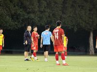 Bóng đá Việt Nam hôm nay: Điều chỉnh giờ thi đấu U23 Việt Nam. HLV Park Hang Seo chốt danh sách