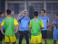 Philippe Troussier: Tuyển Việt Nam đủ chất lượng để chơi chủ động hơn