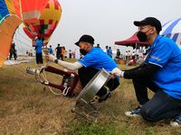 Điểm bay trải nghiệm khinh khí cầu ở Hà Nội bị quá tải