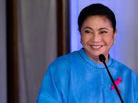 Gia đình nhà độc tài trở lại chính trường Philippines