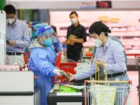 COVID-19 tới 6 giờ sáng 23/5: Thế giới trên 400 ca tử vong; Trung Quốc nới lỏng các biện pháp phòng chống dịch