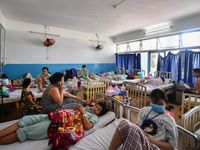 Khoa điều trị sốt xuất huyết người lớn tại TP.HCM kín giường