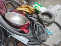 Cận cảnh nơi phát sinh mầm bệnh sốt xuất huyết nhà nào cũng có