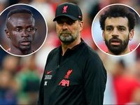 Dù mất cả Salah lẫn Mane, Liverpool vẫn sống khỏe vì còn Klopp