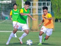 U19 Việt Nam luyện tập giữa chiều 38 độ C trước ngày dự giải Đông Nam Á