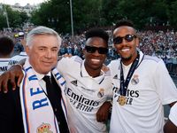 Ronaldo giúp MU nổi tiếng nhất trên mạng xã hội