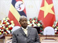 Chủ tịch nước Nguyễn Xuân Phúc chủ trì tiệc chiêu đãi chào mừng Tổng thống Uganda