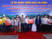 Thủ tướng: Vừa cải tạo, nâng cấp đường sắt Hà Nội-TPHCM, vừa nghiên cứu, chuẩn bị đầu tư đường sắt tốc độ cao Bắc-Nam